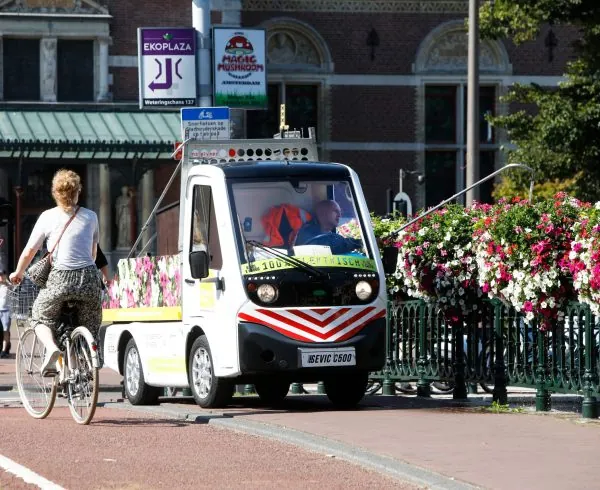 Elektrische bloemengieter Seval e Cargo en Oase lease